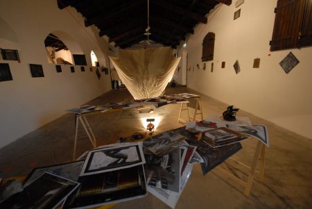 Fortezza I Colmi - Mostra di Sergio Tramonti - La valigia dell'attore 2011 - Foto di Fabio Presutti 1