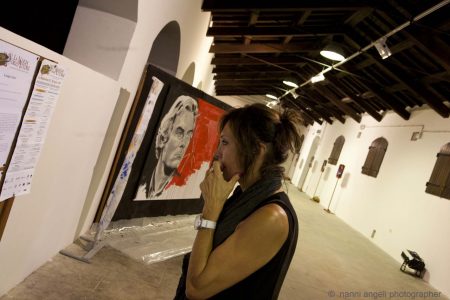 26 luglio - Fortezza i Colmi - mostra della street artist Tina Loiodice - foto di Nanni Angeli